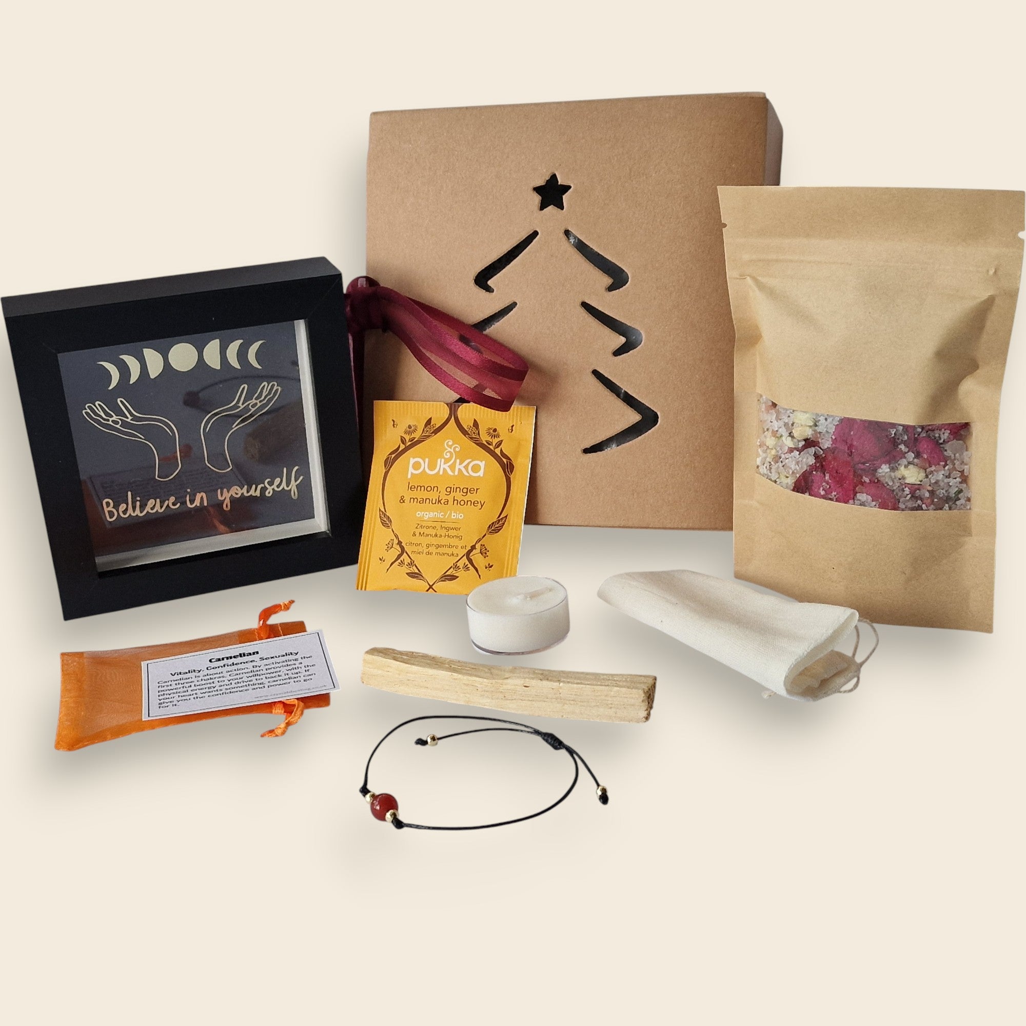 Believe in Yourself | Carnelian
Tea: Pukka Lemon, Ginger &amp; Manuka Honey
Botanicals: Rose petals, Jasmine buds
Framed message: “Believe in Yourself”