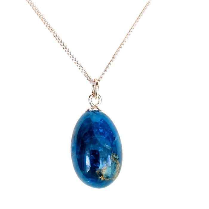 Apatite Silver Necklace – Elegance & Empowerment
